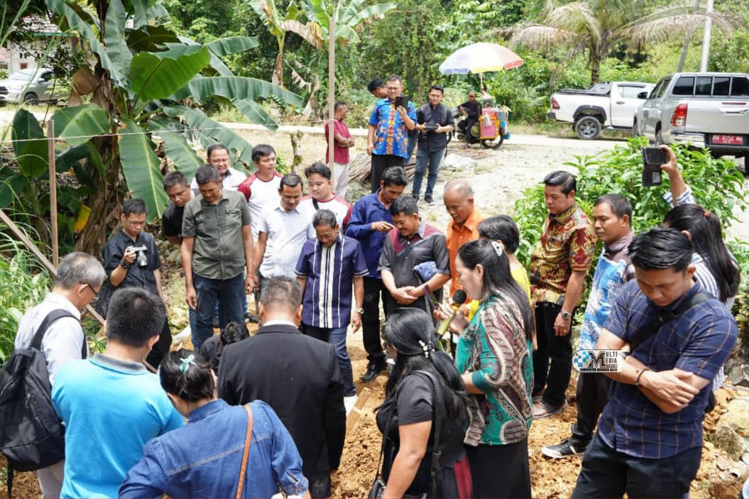 Bupati Murung Raya Laksanakan Peletakan Batu Pertama Pembangunan Pastori GPdI Bethesda