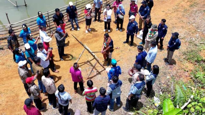Panen Ikan Perdana BUMDes Hopakat Maju Bersama Dihadiri Bupati Murung Raya