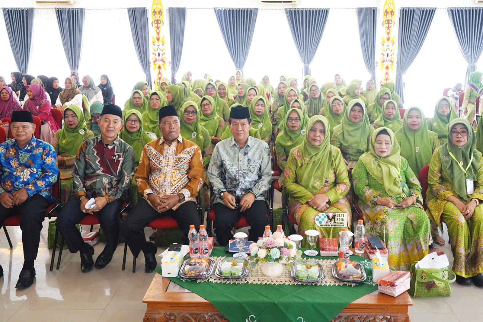 Plt. Sekda Mura Hadiri Peringatan Hari Lahir Muslimat NU Ke-79