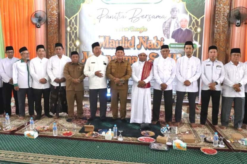 Wabup Mura Menghadiri Peringatan Maulid Nabi di Pondok Pesantren Karya Pembangunan