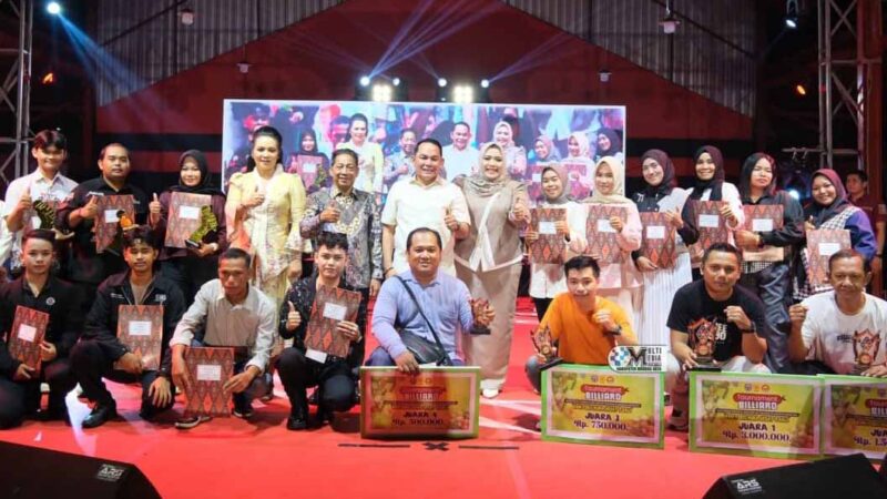 Bupati dan Wakil Bupati Mura Hadiri Malam Puncak Hiburan Meriahkan HUT Ke-80 RI