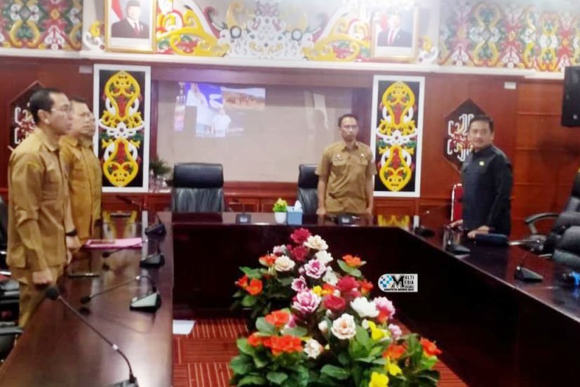 Asisten I Setda Mura Ikuti Rapat Rutin Pengendalian Inflasi Bersama Kemendagri Secara Virtual