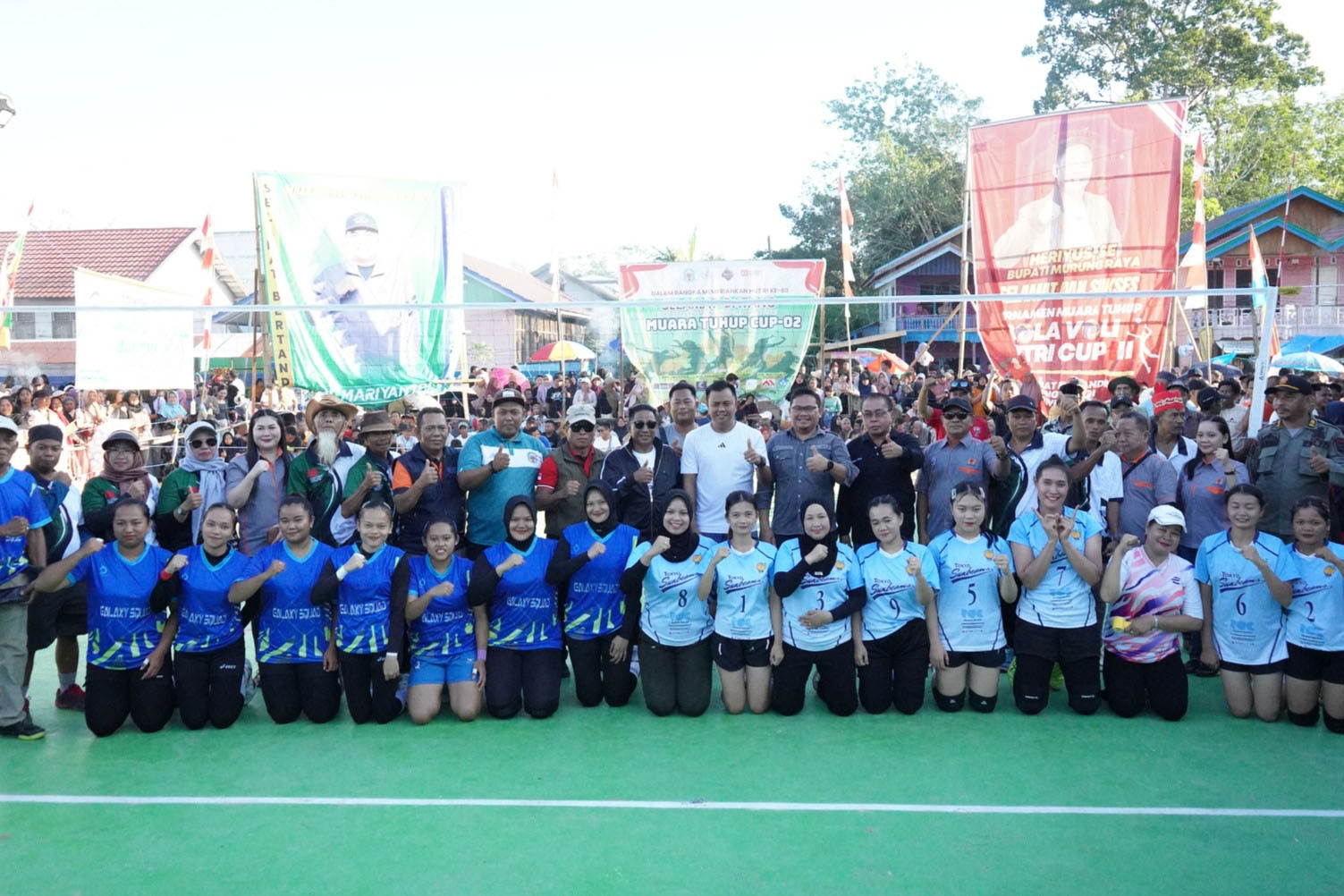 Berlangsung Meriah, Bupati Heriyus Hadiri Pertandingan Final Bola Voli Muara Tuhup CUP-02