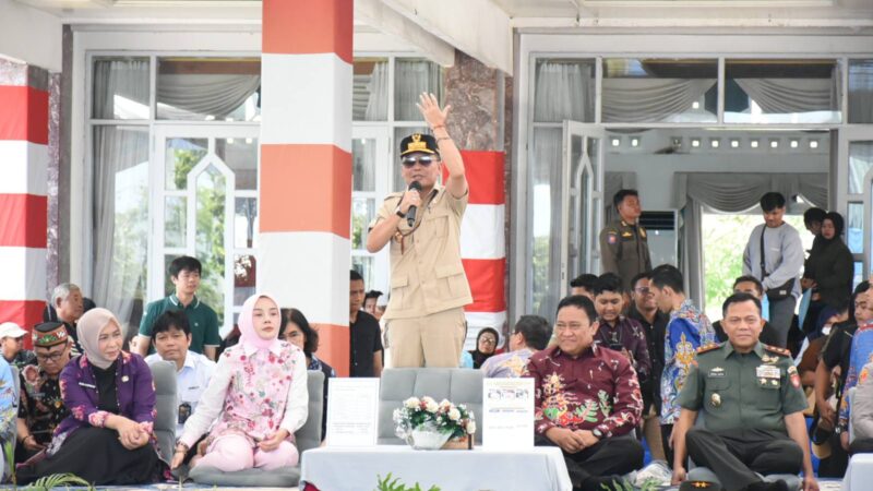 Pemprov Kalteng Salurkan Bantuan Pangan dari Presiden, BLT KHBS dan Gelar Gerakan Pangan Murah