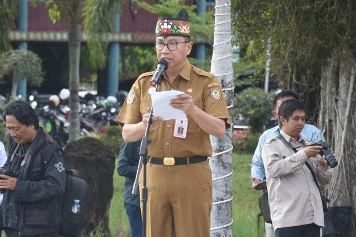 Masuki Purnatugas, Plt Sekda Kalteng Pamit di Hadapan Gubernur dan 4.497 ASN