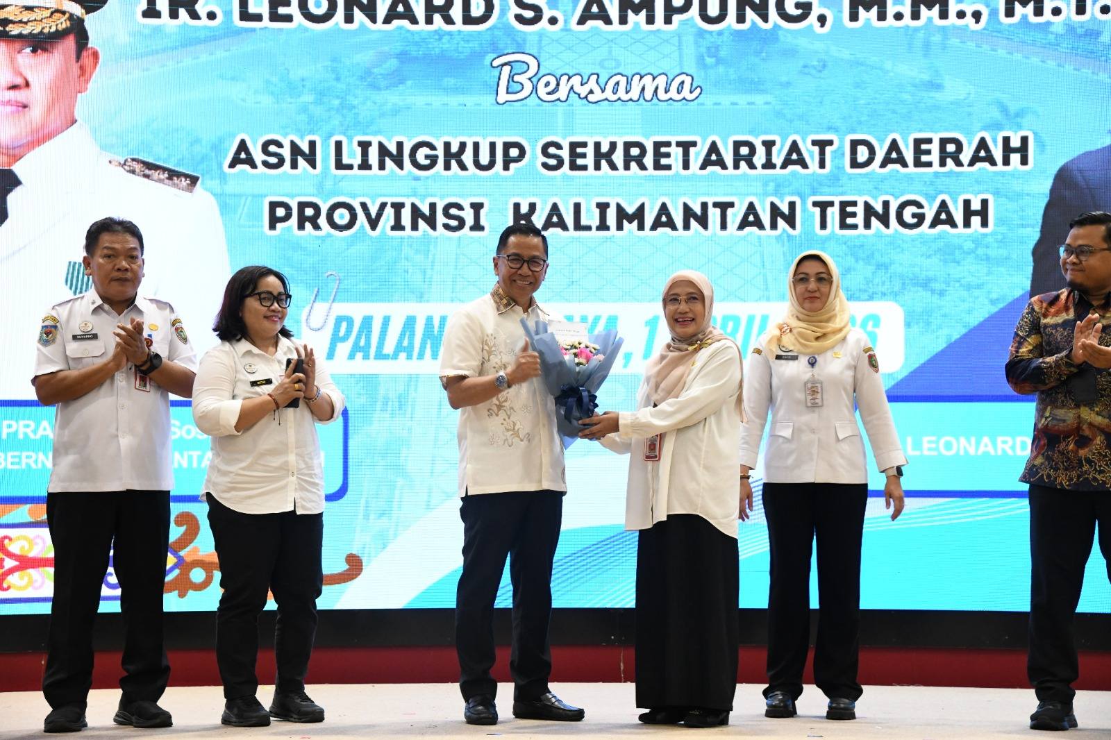 Pelepasan Purna Tugas Plt. Sekda Leonard S. Ampung Setelah 35 Tahun Mengabdi Sebagai ASN
