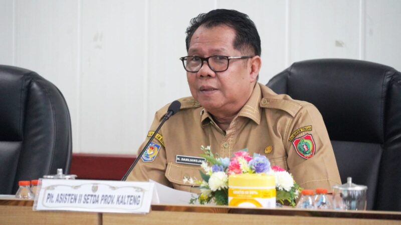 Plt. Asisten II Setda Kalteng Pimpin Rapat Bahas Skema Kredit UMKM Haguet 2026