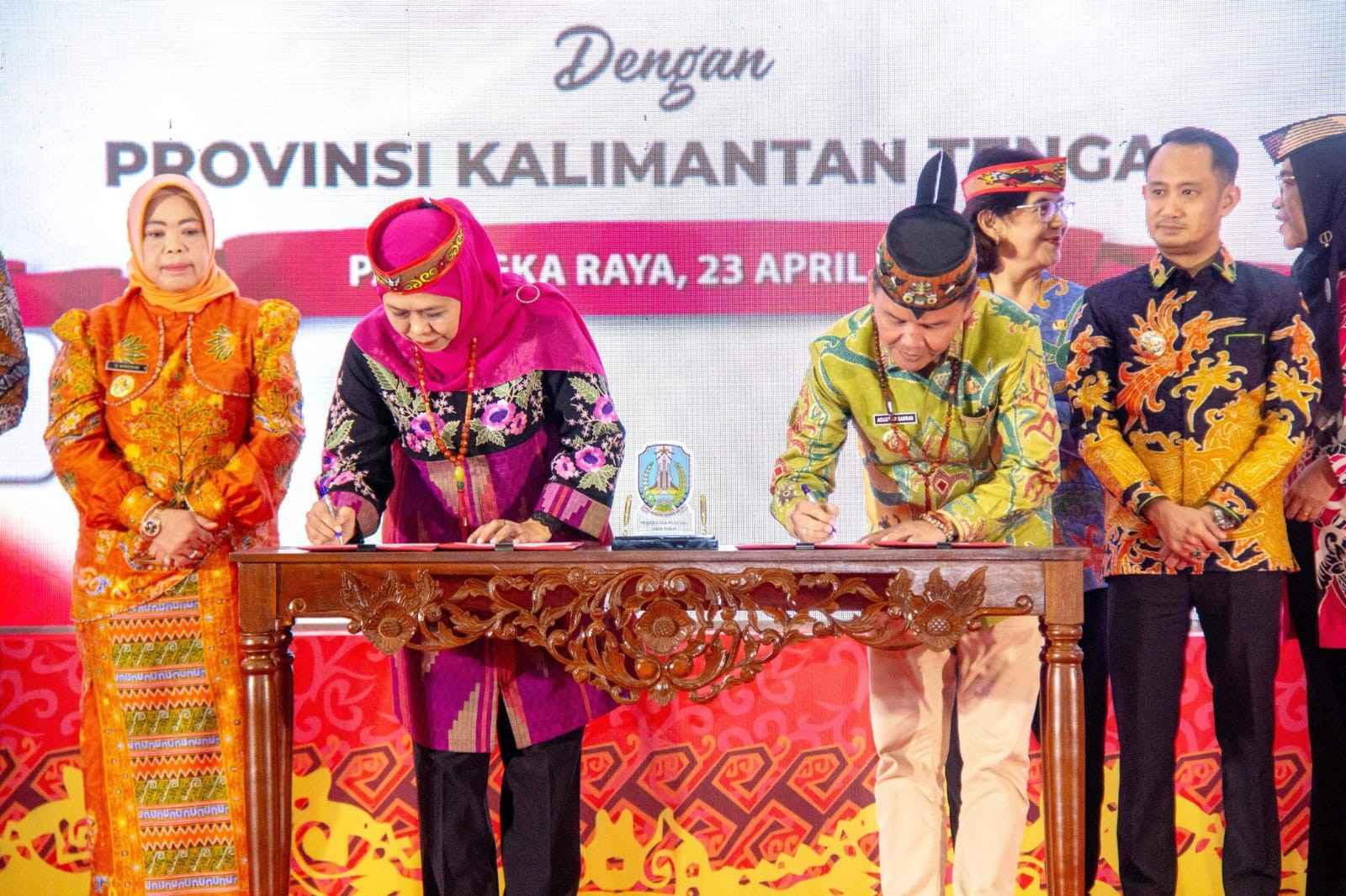 Gubernur Kalteng dan Gubernur Jatim Tandatangani MoU Misi Dagang dan Investasi Tahun 2026