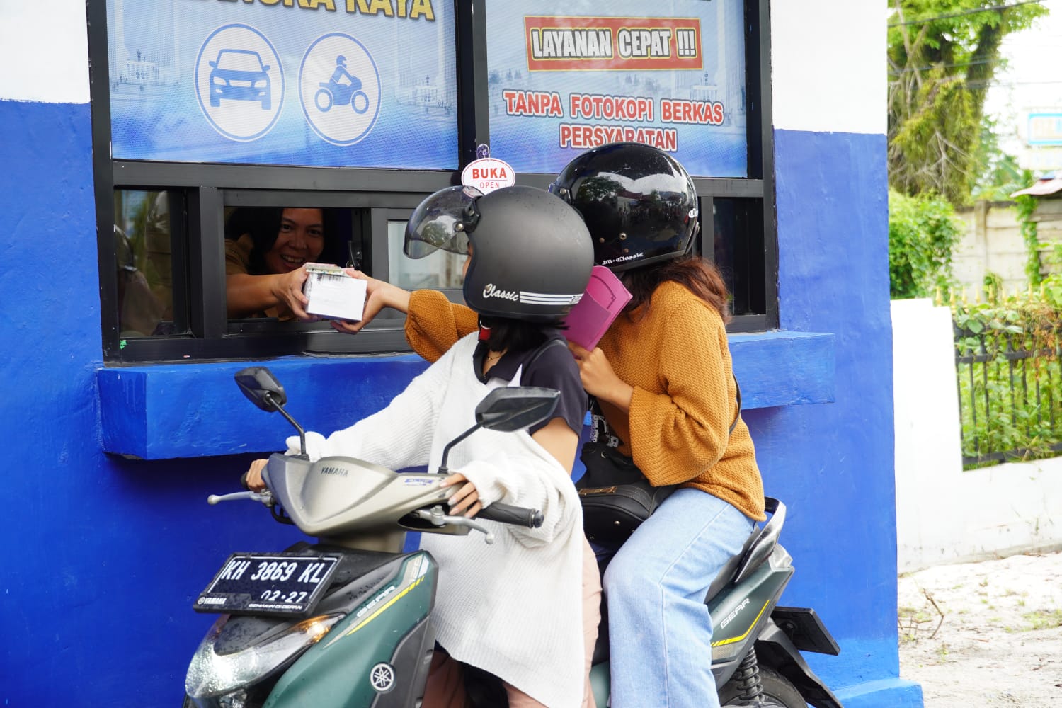 Inovasi Layanan Pembayaran PKB Melalui Samsat Drive Thru, Bayar Pajak Kendaraan Jadi Mudah dan Cepat