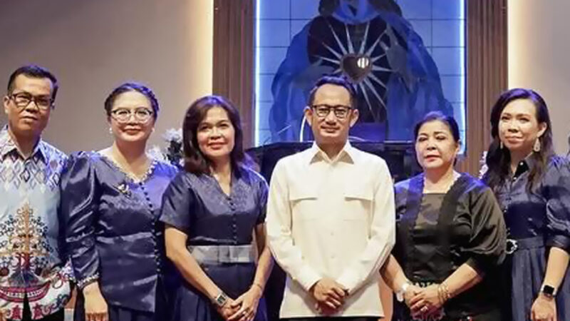 Nenie Adriati Lambung Hadiri Perayaan Paskah dan HUT ke-32 Jemaat GKE Panarung