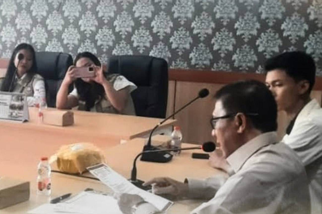 Ketua DPRD Kota Palangka Raya Terima Audiensi Mahasiswa IAHN Palangka Raya