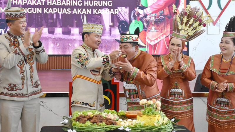 Gubernur Kalteng Hadiri Syukuran Peringatan Hari Jadi ke-220 Kota Kuala Kapuas dan HUT ke-75 Pemkab Kapuas