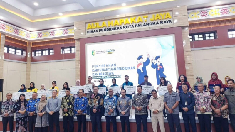 Jajaran DPRD Palangka Raya Hadiri Peluncuran Program Beasiswa Pemerintah Kota Palangka Raya Tahun 2026