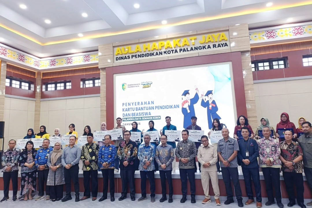 Jajaran DPRD Palangka Raya Hadiri Peluncuran Program Beasiswa Pemerintah Kota Palangka Raya Tahun 2026