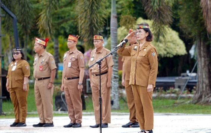 Pimpin Apel Pagi, Pj Sekda Tekankan Sikap Professional ASN Dalam Bekerja